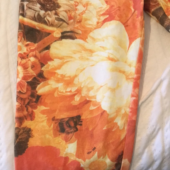 Vintage Mid-1990s Moschino Orange Floral Jeans. Size 29. - Picture 12 of 16